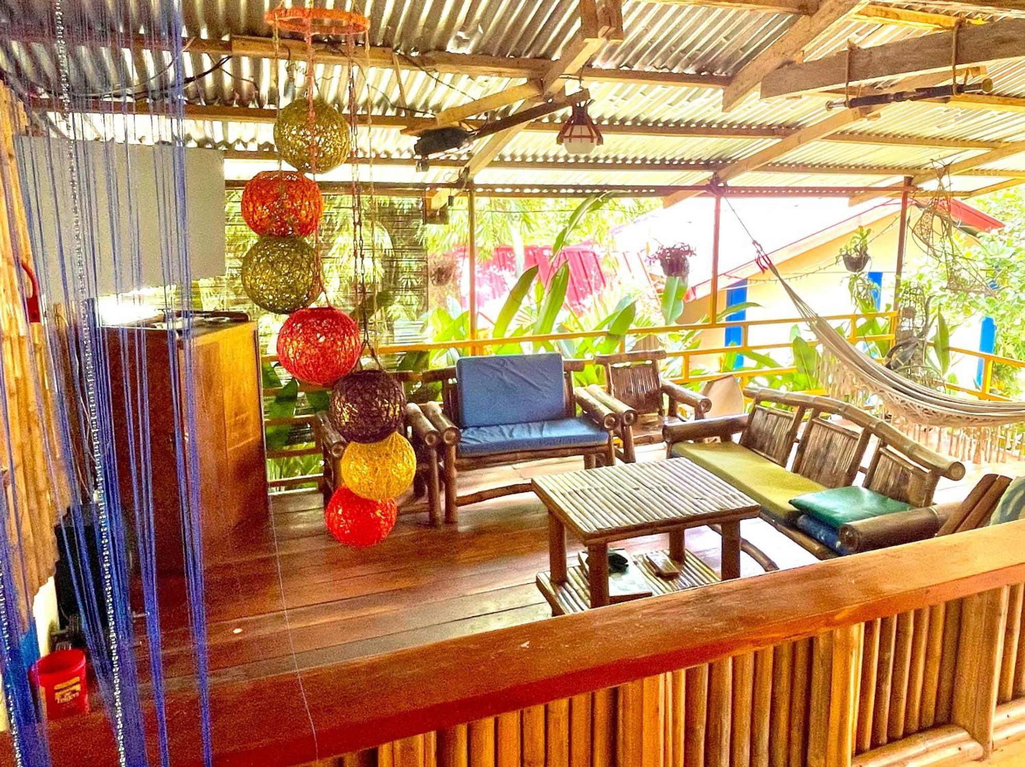 Blue Moon Guesthouse Puerto Princesa Exteriér fotografie